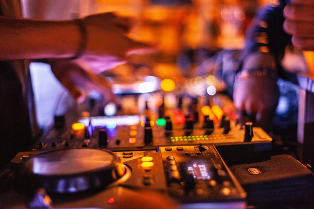 DJ macht Party in Siegen